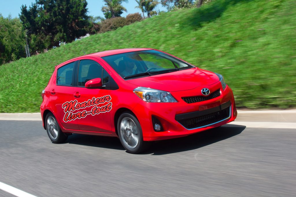 m-livre-tout-auto-rouge-1024x683